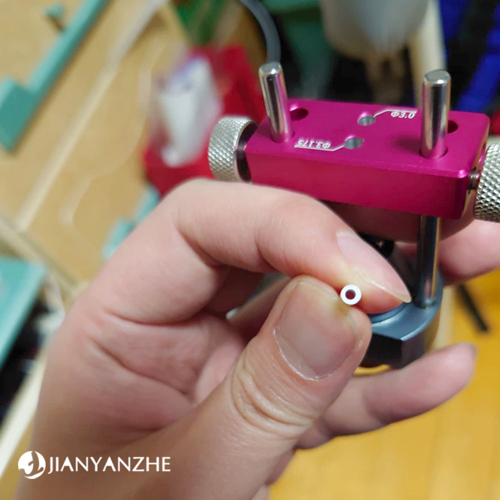 Center Punching Locator For Round Bars