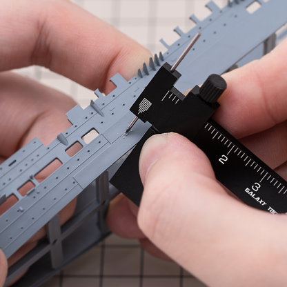 Model-Making Parallel Scribing Ruler