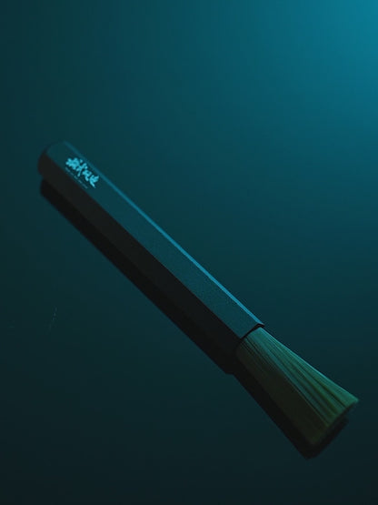 Model Gap Dust Cleaning Brush